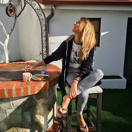 Cocos Surfhouse Hostel La Arena