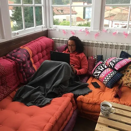 Cocos Surfhouse * La Arena