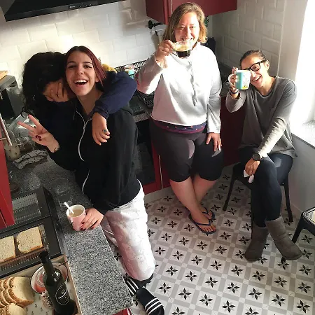 Cocos Surfhouse Hostel