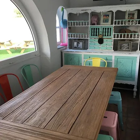 Cocos Surfhouse