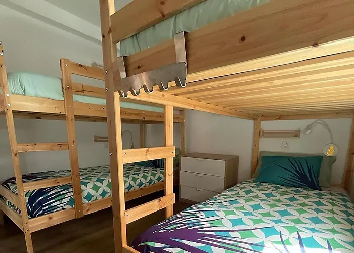 Хостел Cocos Surfhouse *