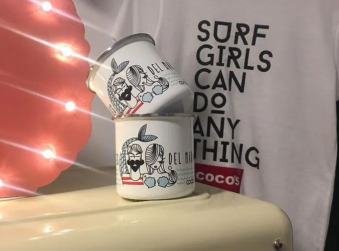 Cocos Surfhouse Hostal