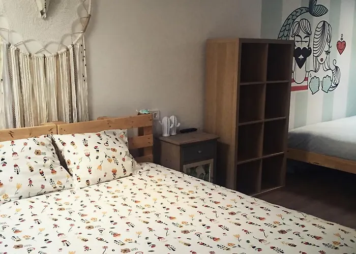 Хостел Cocos Surfhouse San Juan De La Arena