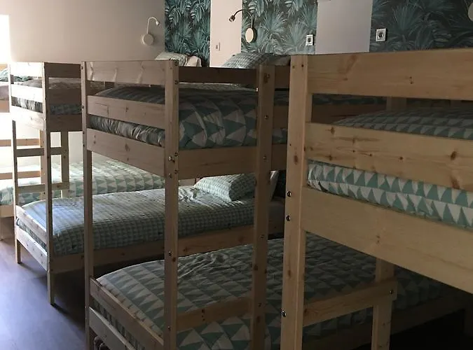 Hostal Cocos Surfhouse *