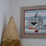 Cocos Surfhouse * La Arena