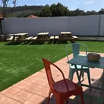 Cocos Surfhouse * La Arena