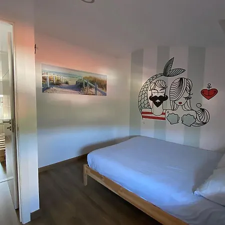 Хостел Cocos Surfhouse San Juan De La Arena