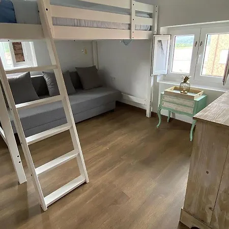Cocos Surfhouse بيت شباب