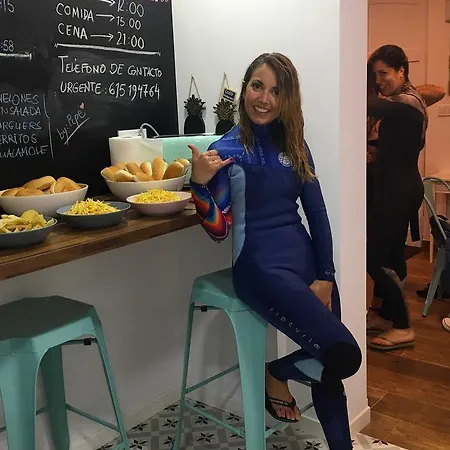 Cocos Surfhouse Хостел