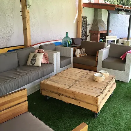 Хостел Cocos Surfhouse San Juan De La Arena