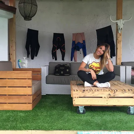 Cocos Surfhouse Хостел San Juan De La Arena