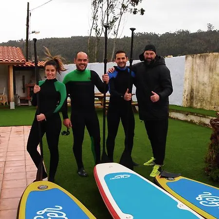 Cocos Surfhouse * San Juan De La Arena